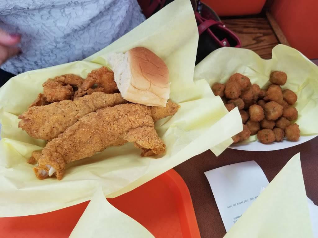 Louisiana Fried Chicken | restaurant | 19440 US-59, Humble, TX 77338, USA | 2814460534 OR +1 281-446-0534