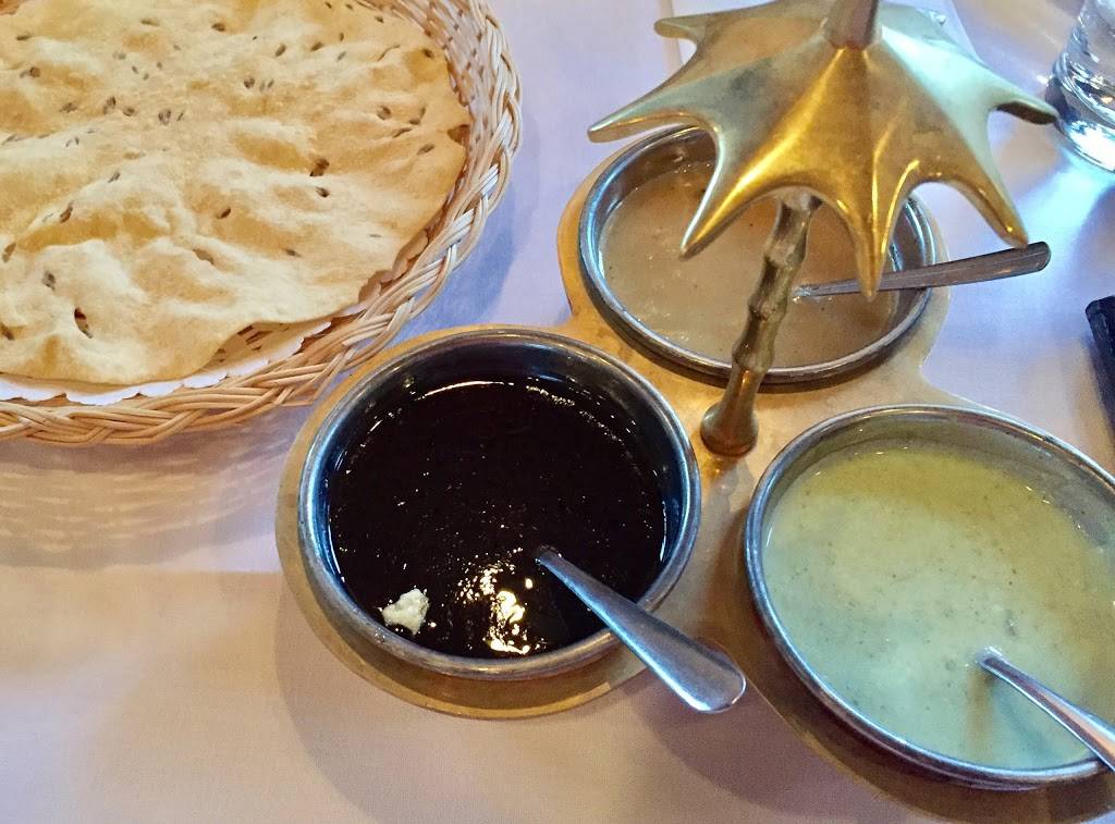 Restaurant Le Sitar | restaurant | 120 Rue Richelieu, Saint-Jean-sur-Richelieu, QC J3B 6X4, Canada | 4507417311 OR +1 450-741-7311