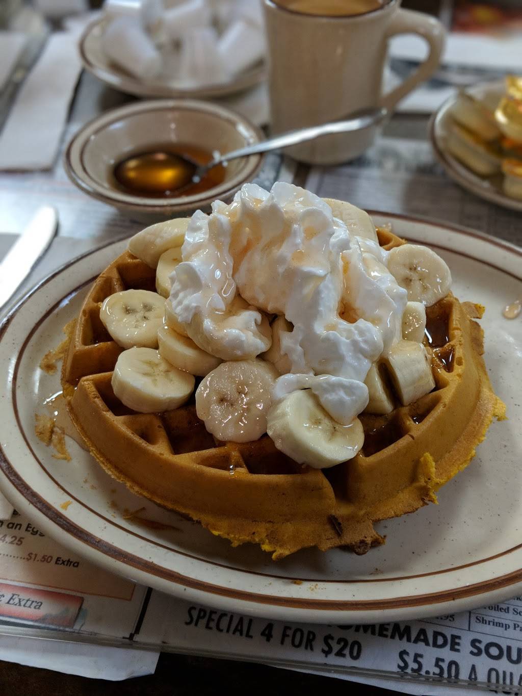 Edison Family Restaurant | restaurant | 1900 Oak Tree Road, Edison, NJ 08820, USA | 7329062272 OR +1 732-906-2272