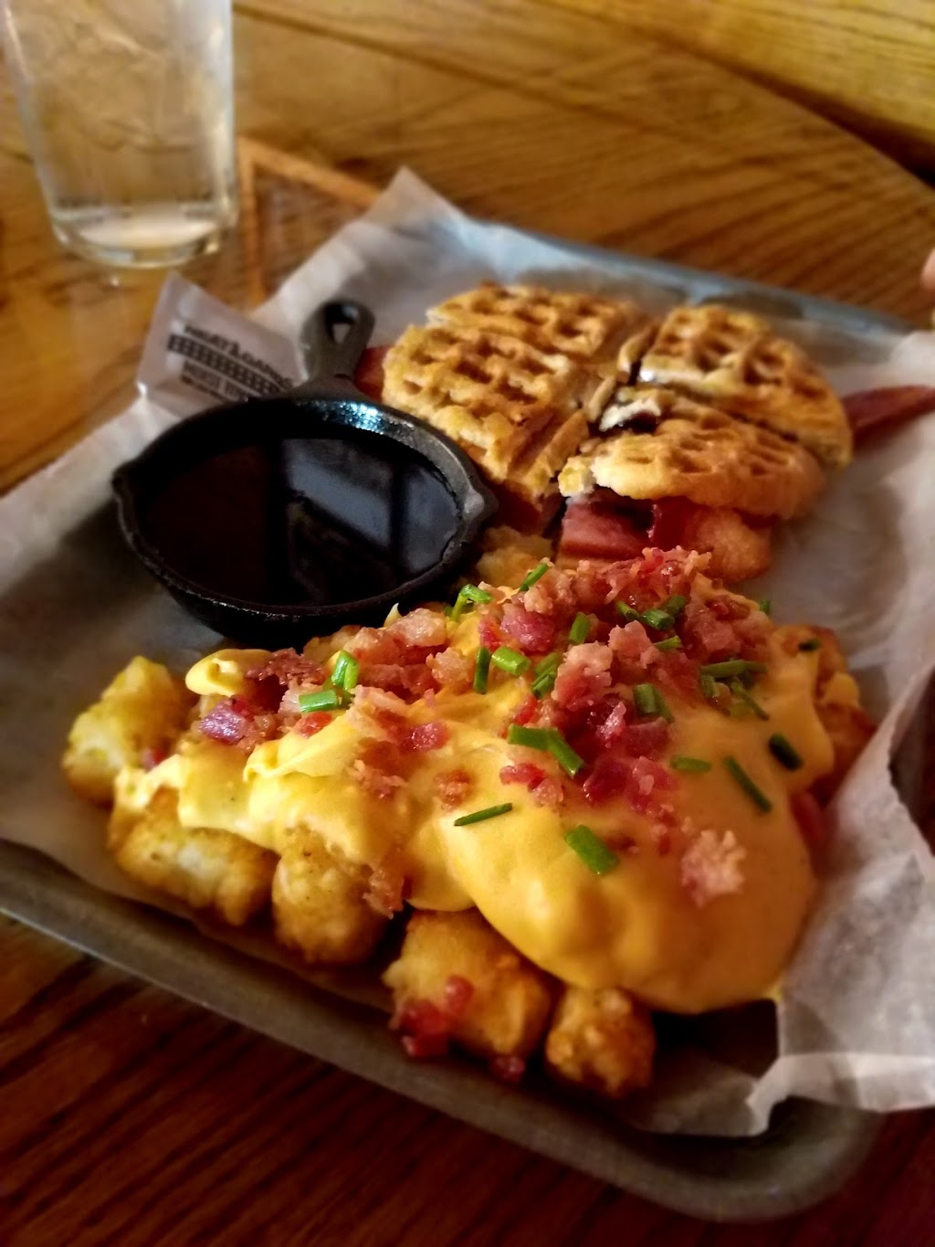 Tomcat Bourbon & Brew House | restaurant | 2018 29th St, Ashland, KY 41101, USA | 6064204425 OR +1 606-420-4425