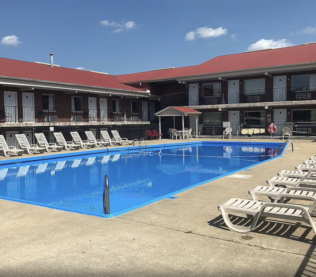 Bright Leaf Golf Resort | restaurant | 1742 Danville Rd, Harrodsburg, KY 40330, USA | 8597345481 OR +1 859-734-5481