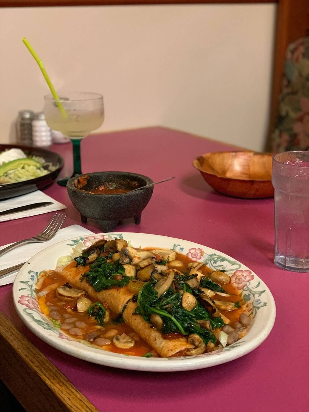 El Caporal Mexican Restaurant | restaurant | 33703 Redmond-Fall City Rd SE, Fall City, WA 98024, USA | 4252227322 OR +1 425-222-7322