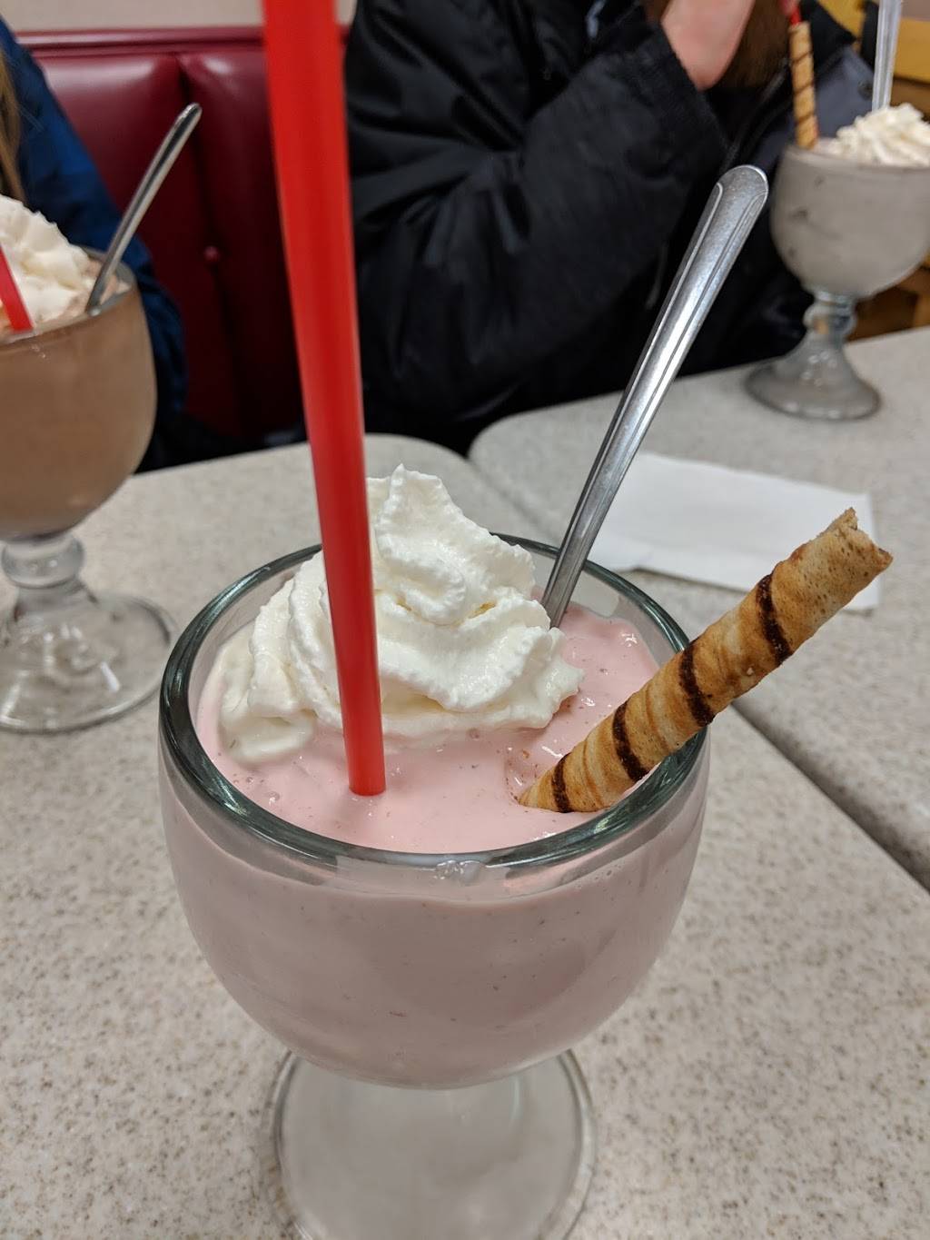 Oberweis Ice Cream and Dairy Store | restaurant | 951 Ice Cream Dr, North Aurora, IL 60542, USA | 6308016131 OR +1 630-801-6131