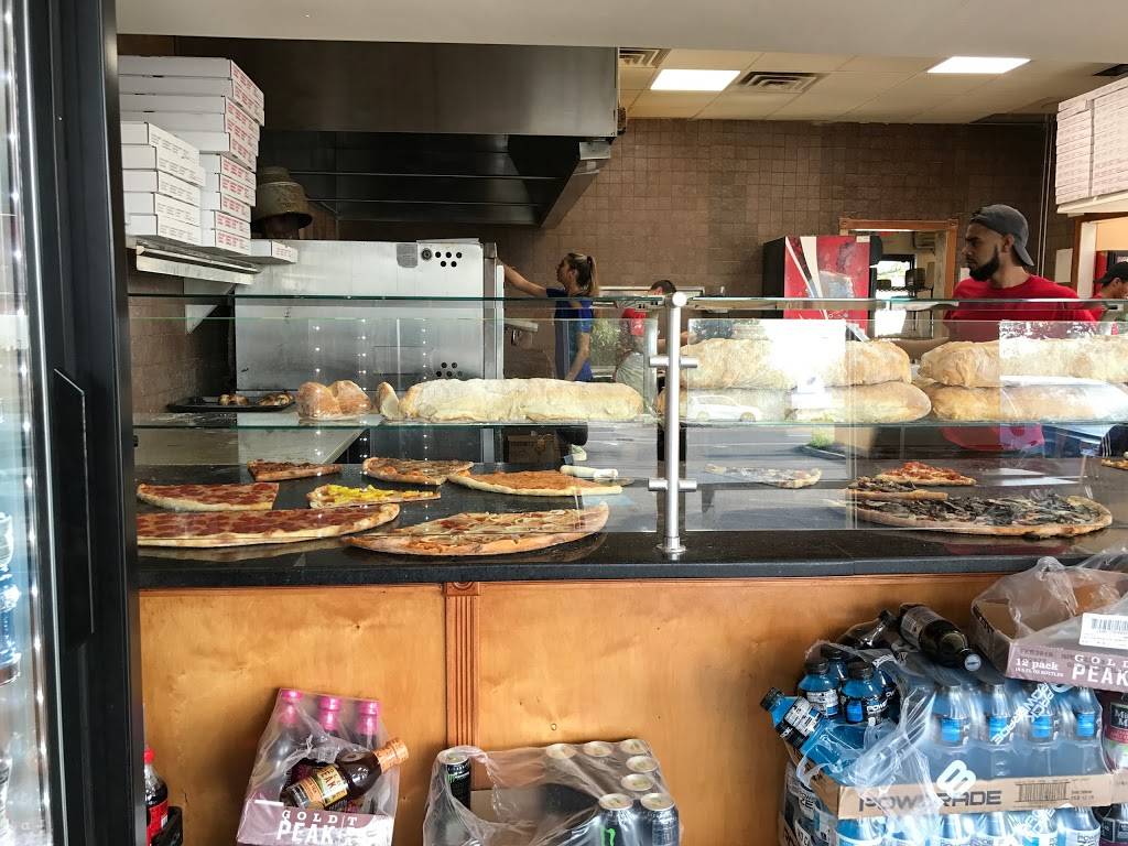 Zettis Pizza & Pasta | restaurant | 4621 Maple Rd, Buffalo, NY 14226, USA | 7166918535 OR +1 716-691-8535