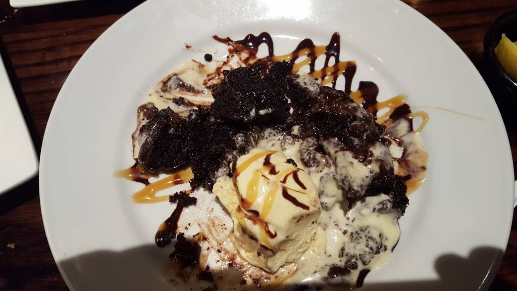 LongHorn Steakhouse | meal takeaway | 121 Crown Pointe Pkwy, Kingsland, GA 31548, USA | 9125762811 OR +1 912-576-2811