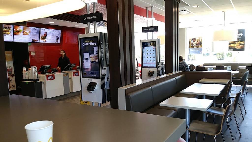 McDonalds | cafe | 10701 Narcoossee Rd, Orlando, FL 32832, USA | 4072733552 OR +1 407-273-3552