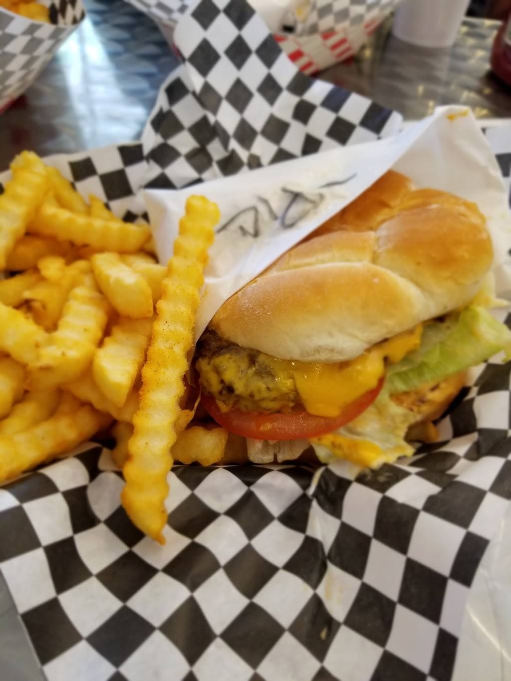 Daddy O’s Rockin Cafe | restaurant | 228 N 2nd Ave, Upland, CA 91786, USA | 9098161950 OR +1 909-816-1950