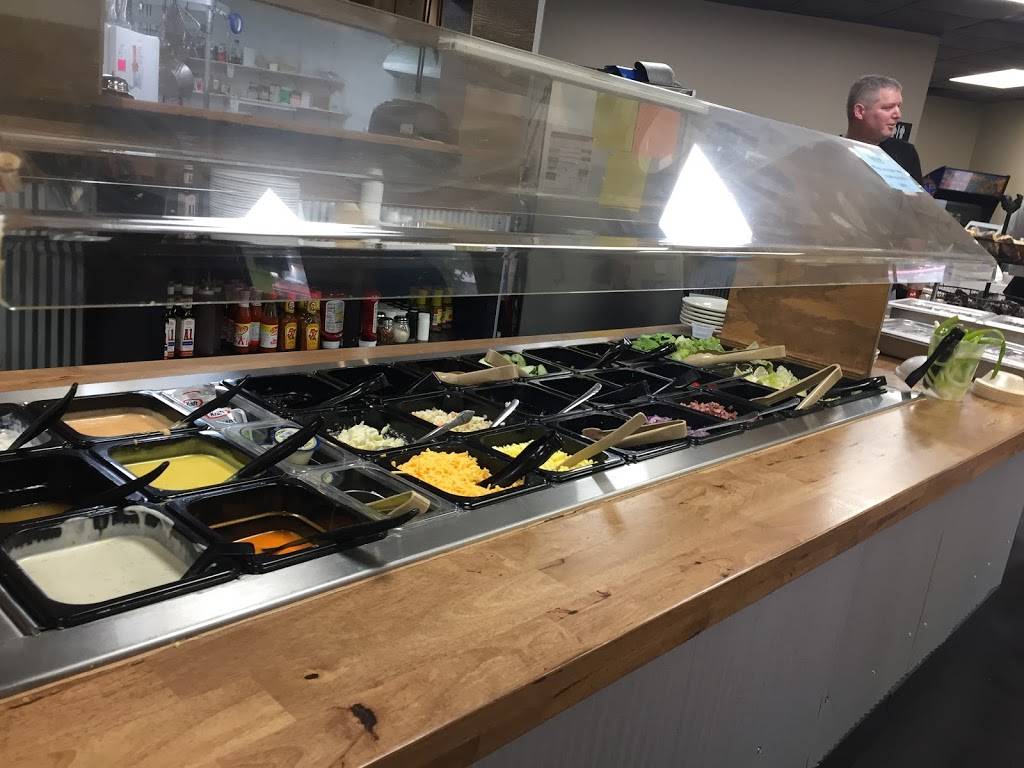 Howards restaurant | restaurant | 12070 AL-75, Henagar, AL 35978, USA | 2566574191 OR +1 256-657-4191