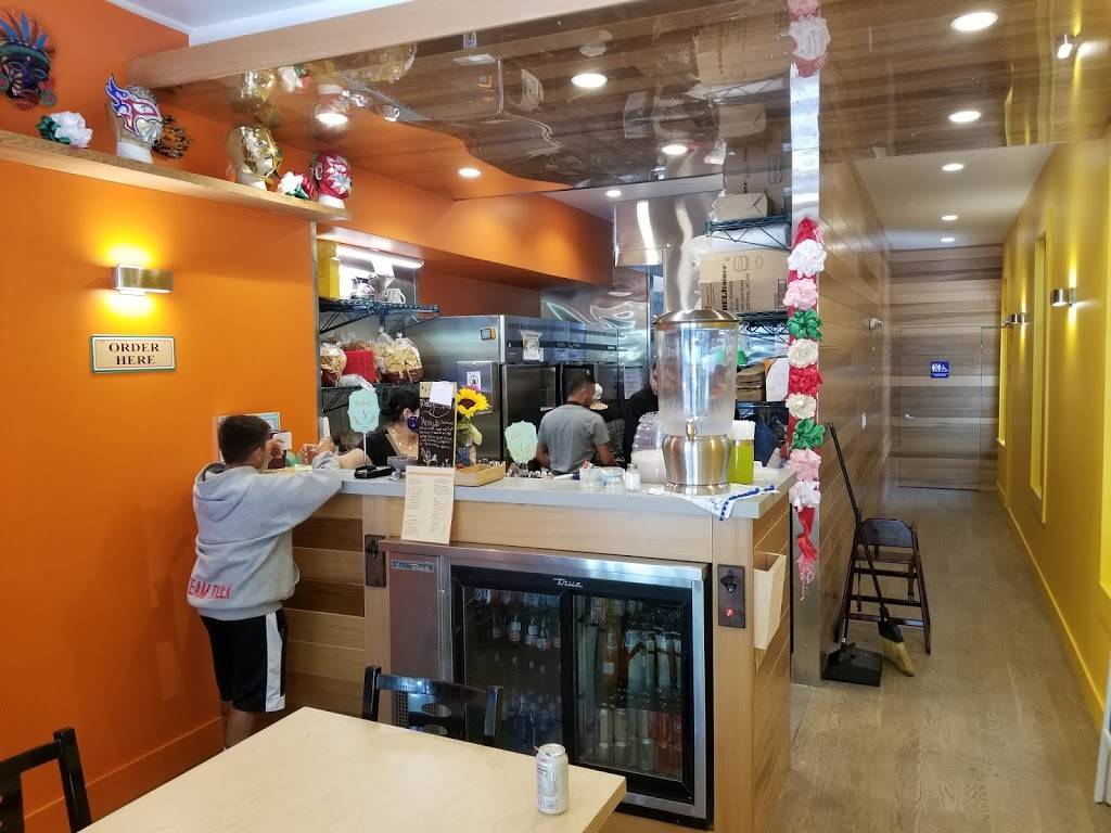 Lola’s Taqueria | restaurant | 110 Main St, Belvedere, CA 94920, USA | 4157976196 OR +1 415-797-6196