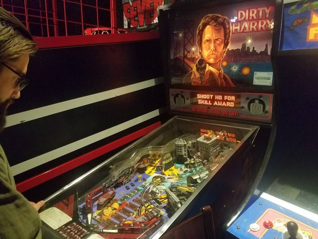 Napper Tandys Rozzie | restaurant | 4195 Washington St, Roslindale, MA 02131, USA | 6173238400 OR +1 617-323-8400