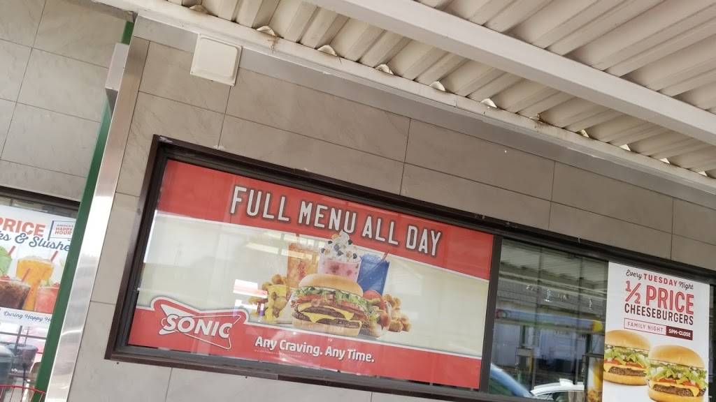 Sonic Drive-In | restaurant | 3821 S Harvard Ave, Tulsa, OK 74135, USA | 9187497046 OR +1 918-749-7046