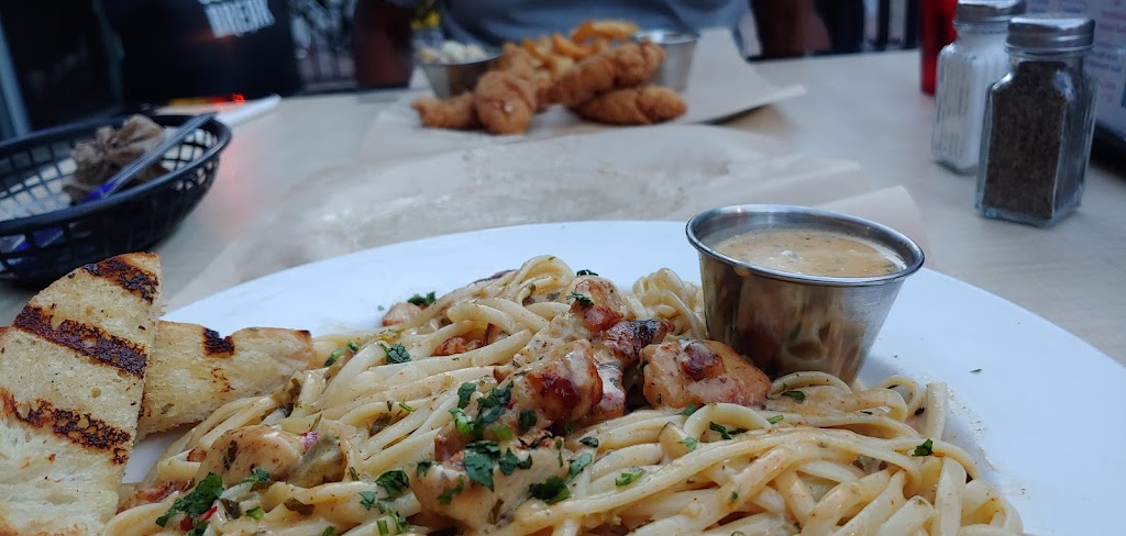 The Wet Clam | restaurant | 5601 AZ-95 N #718, Lake Havasu City, AZ 86404, USA | 9289382526 OR +1 928-938-2526