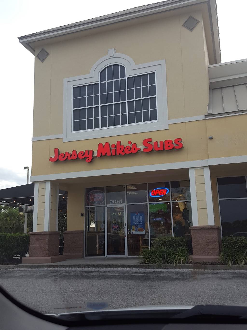 Jersey Mikes Subs | meal takeaway | 2081 Collier Pkwy, Land O Lakes, FL 34639, USA | 8139492929 OR +1 813-949-2929