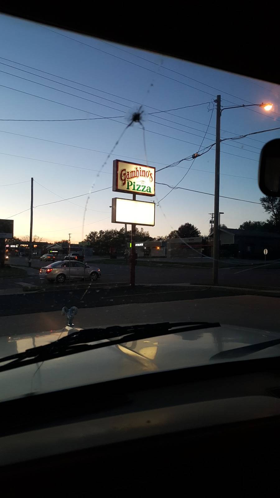 Gambinos Pizza | meal delivery | 1321 W Central Ave, El Dorado, KS 67042, USA | 3163228827 OR +1 316-322-8827