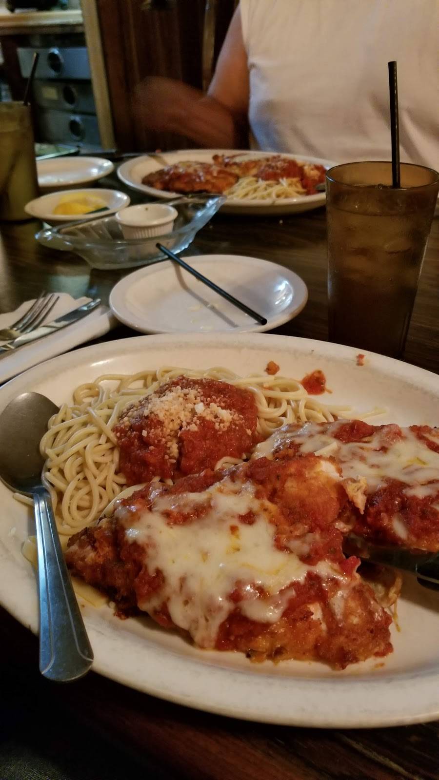 Quincy Street Ltd | restaurant | 2405 Roosevelt Blvd, Oxnard, CA 93035, USA | 8059846262 OR +1 805-984-6262