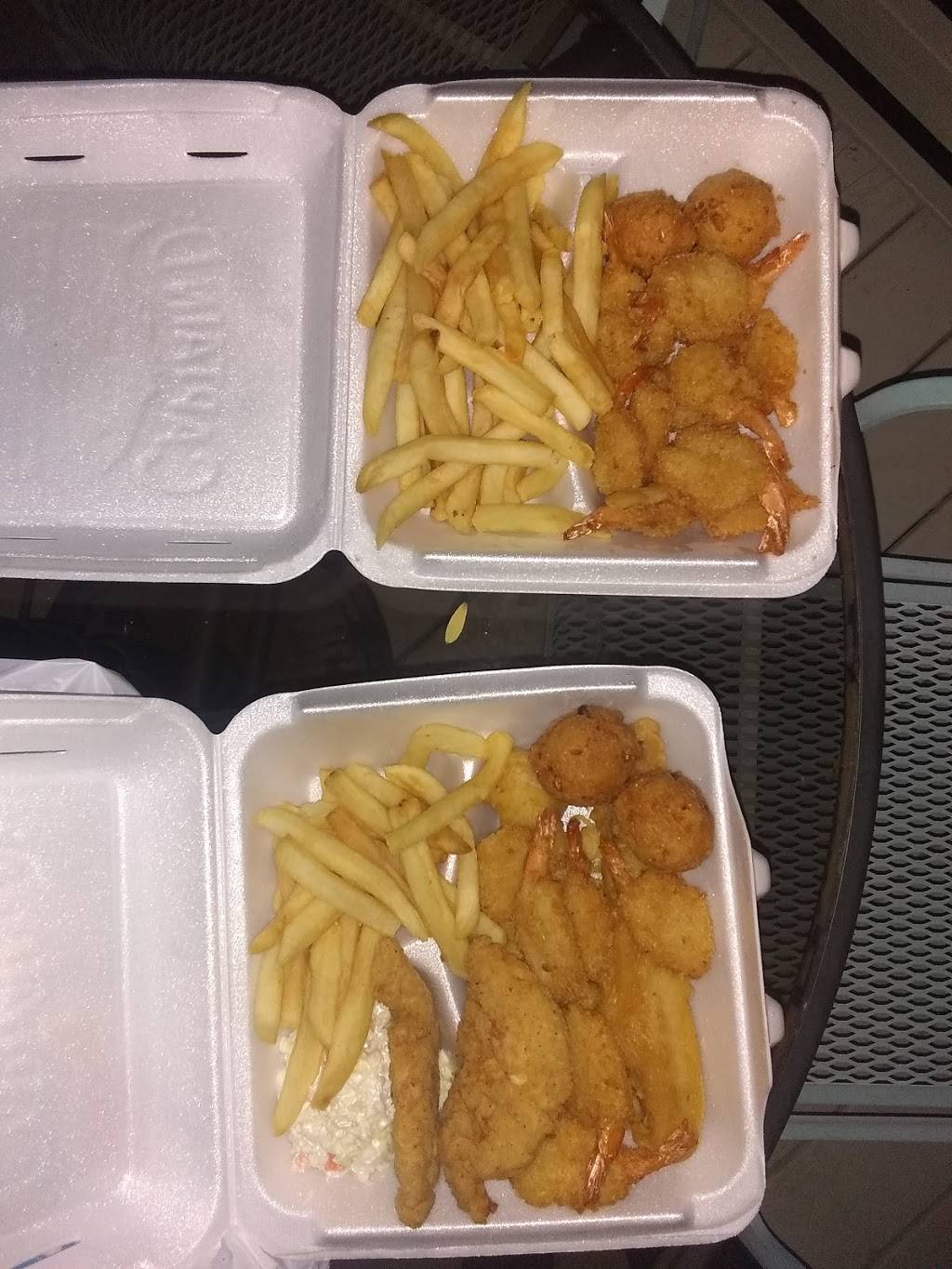 Captain Ds | restaurant | 1040 E Walnut St, Carbondale, IL 62901, USA | 6185217121 OR +1 618-521-7121