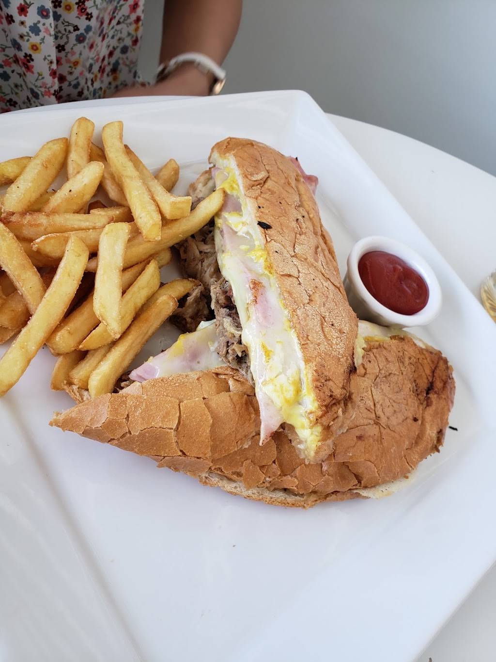 The Latin Pig | restaurant | 6500 Cascades Ct Suite 100, The Colony, TX 75056, USA | 2144691227 OR +1 214-469-1227