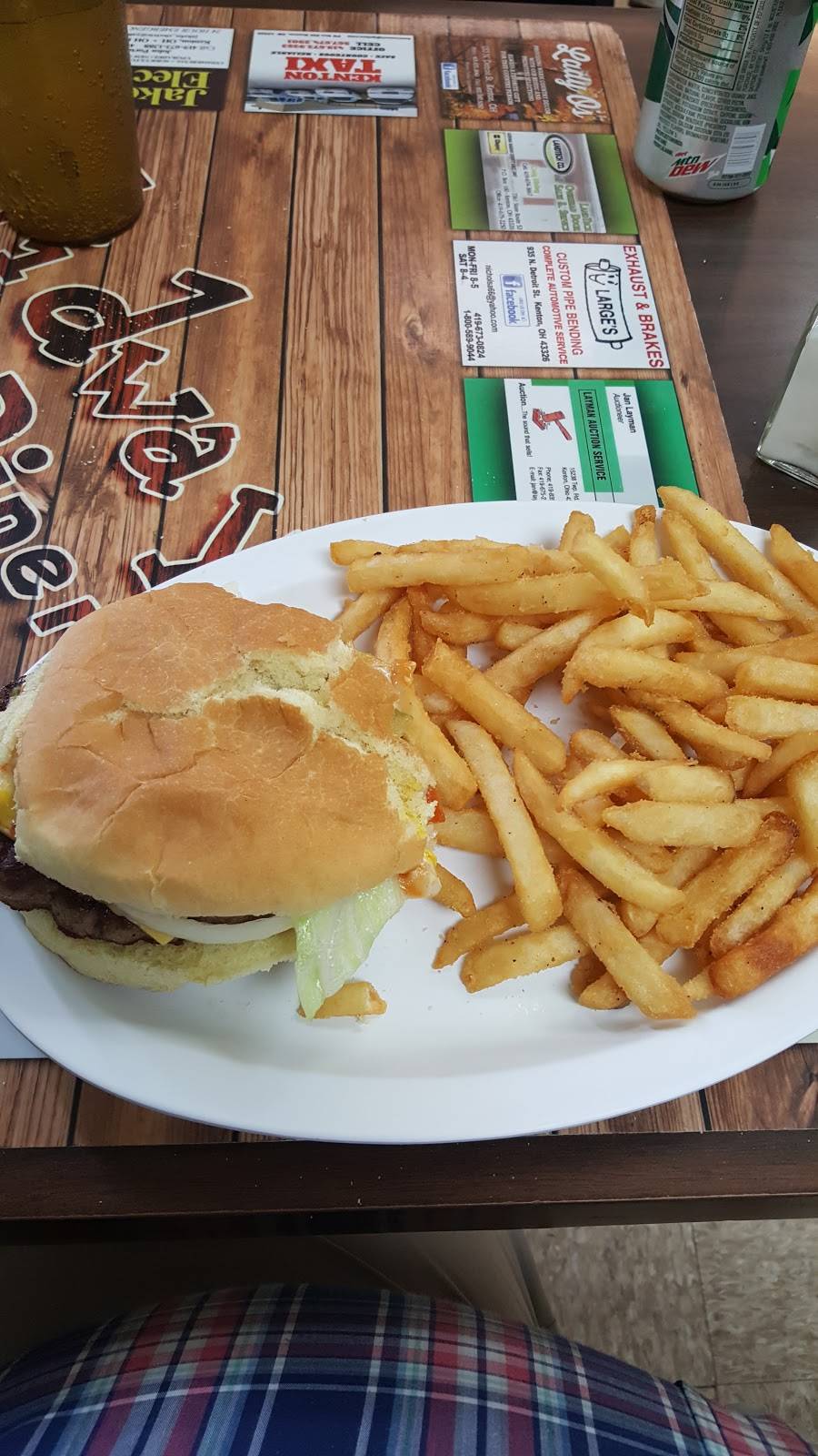 Midway Restaurant | restaurant | 350 W Franklin St, Kenton, OH 43326, USA | 4196739188 OR +1 419-673-9188