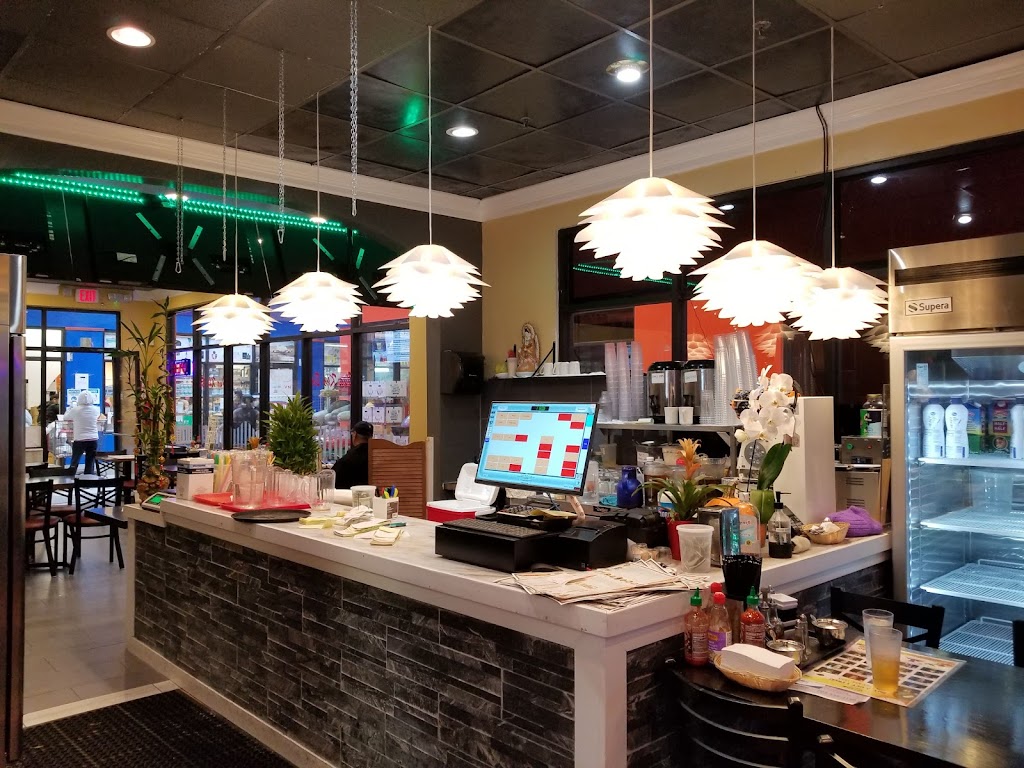 PHO 95 Mi Cay Tung | restaurant | 6795 Wilson Blvd Suite 20, Falls Church, VA 22044, USA | 7038541612 OR +1 703-854-1612