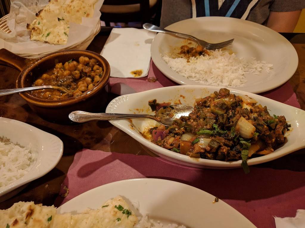 Dharani Indian Restaurant | restaurant | 485 Georges Rd, Dayton, NJ 08810, USA | 7326660006 OR +1 732-666-0006