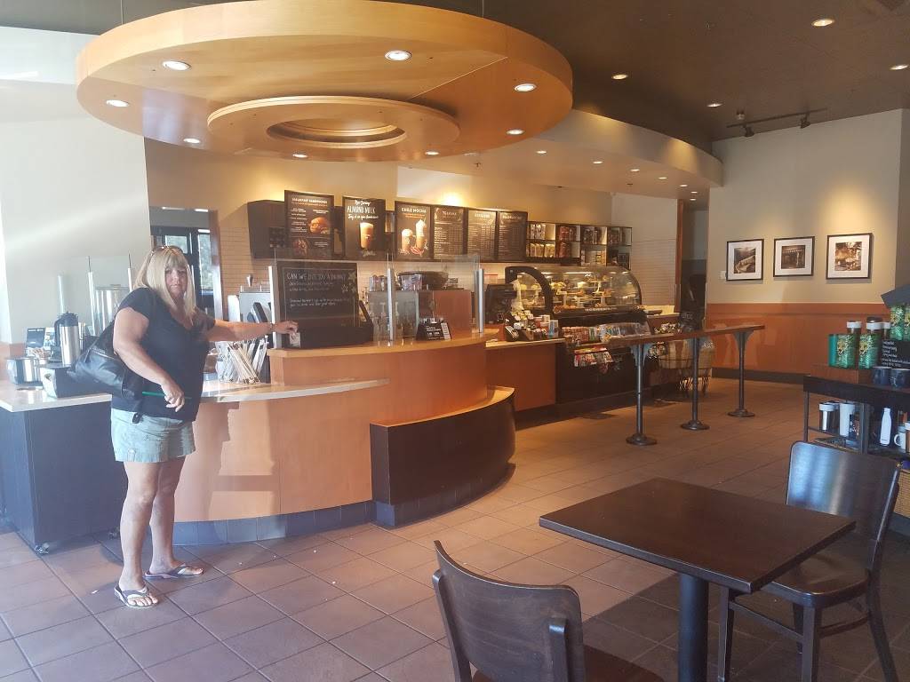 Starbucks | cafe | 30628 Benton Rd B200, Winchester, CA 92596, USA | 9519263062 OR +1 951-926-3062