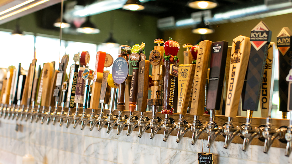 Growler USA - Camas | restaurant | 2011 SE 192nd Ave #100, Camas, WA 98607, USA | 3602104841 OR +1 360-210-4841