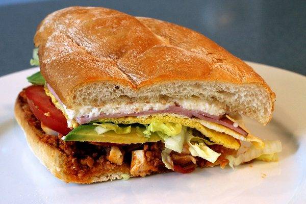 Super Tortas Estilo Barrio | restaurant | 2641 W Michigan St, Indianapolis, IN 46222, USA | 3174232511 OR +1 317-423-2511