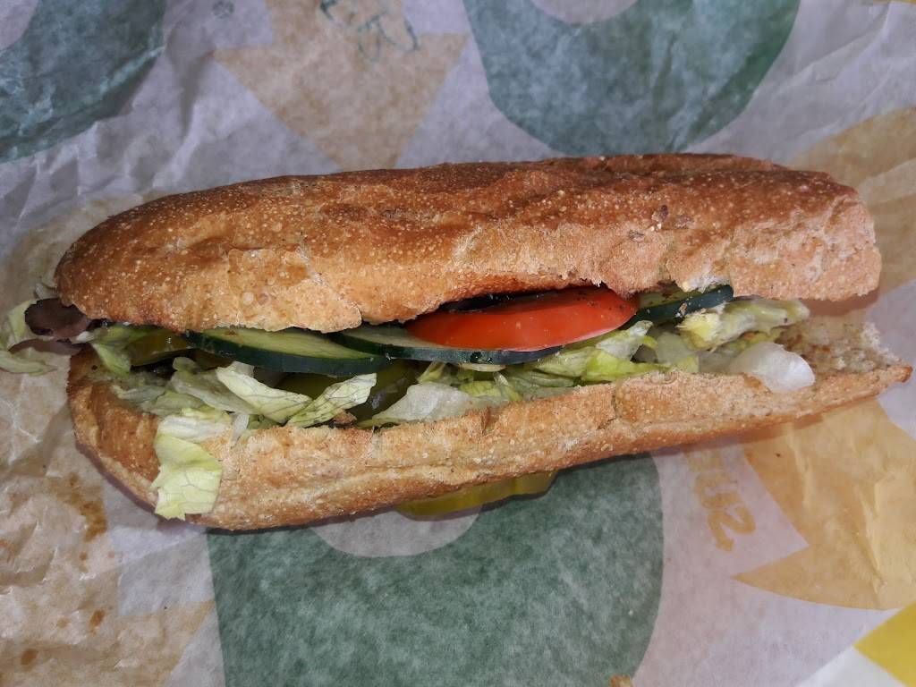 Subway Restaurants | restaurant | 156 E Sepulveda Blvd, Carson, CA 90745, USA | 3105497198 OR +1 310-549-7198