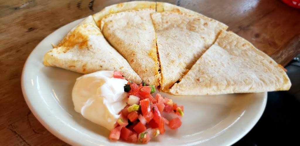 Fuzzys Taco Shop | restaurant | 2719 Race St, Fort Worth, TX 76111, USA | 8178318226 OR +1 817-831-8226