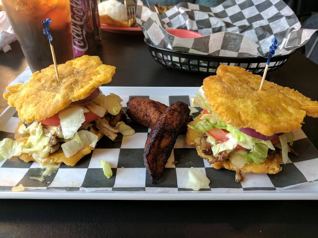 The Corner Q | restaurant | 8170 Silverbrook Rd Ste. A, Lorton, VA 22079, USA | 7036900777 OR +1 703-690-0777