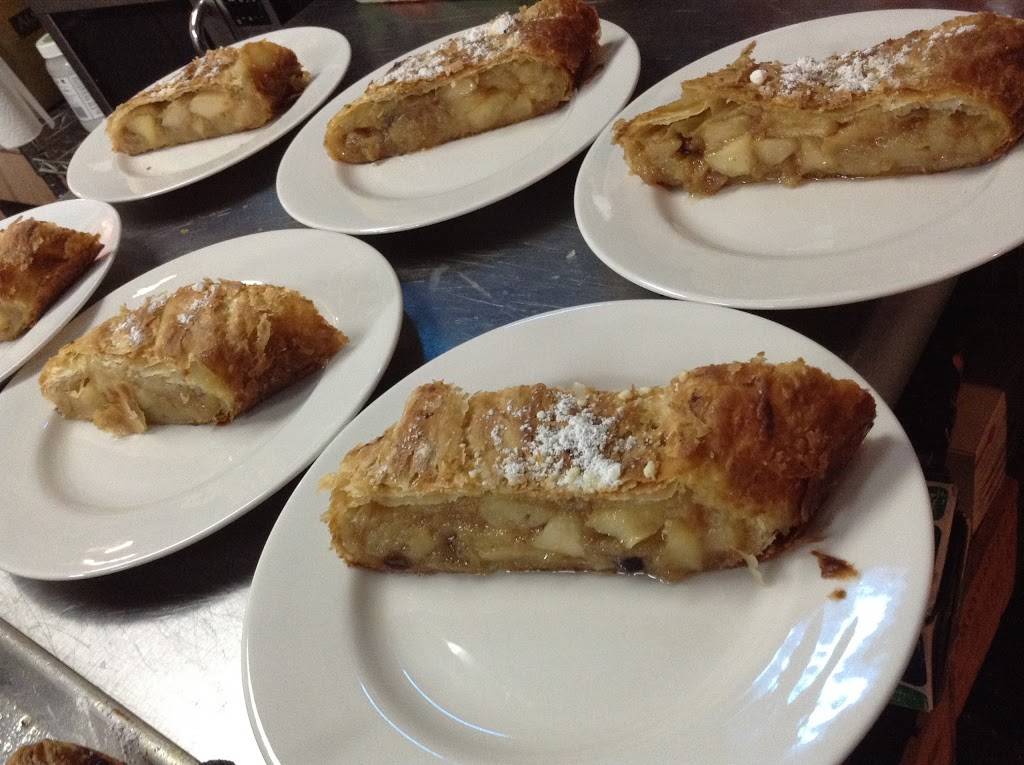 Caramella Riverside Bistro | restaurant | 337 W Race St, Kingston, TN 37763, USA | 8657713401 OR +1 865-771-3401