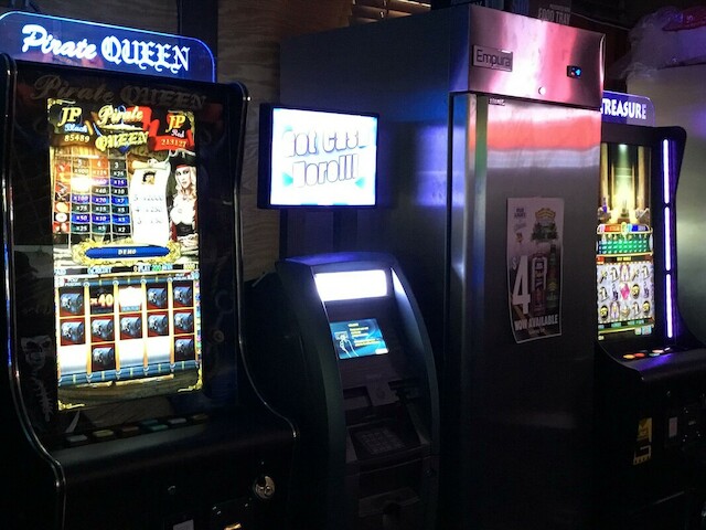 APRIL’S SUNRISE TAP | restaurant | 4155 Easton Blvd, Des Moines, IA 50317, USA | 5152666155 OR +1 515-266-6155