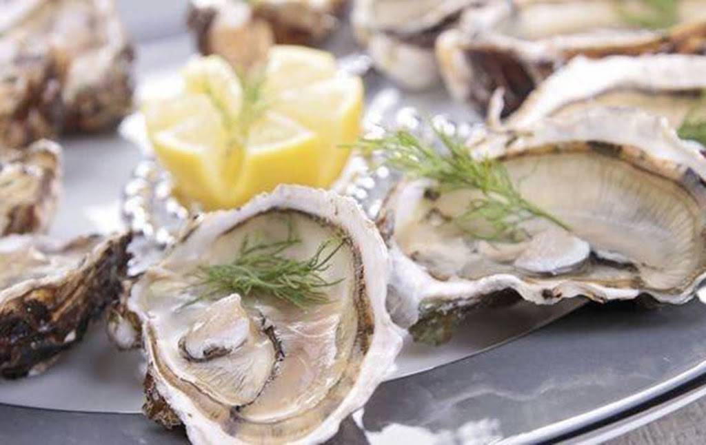 Le Cellier | restaurant | 49 Rue Saint-Jacques, Gatineau, QC J8X 2Y5, Canada | 8192054200 OR +1 819-205-4200