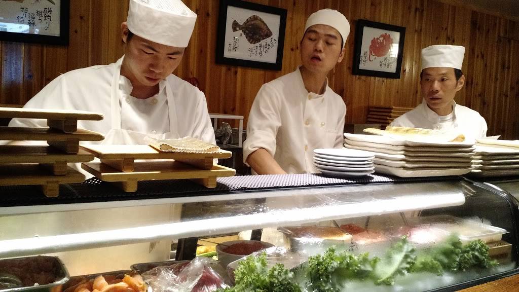Sushi Yasaka | restaurant | 251 W 72nd St, New York, NY 10023, USA | 2124968460 OR +1 212-496-8460