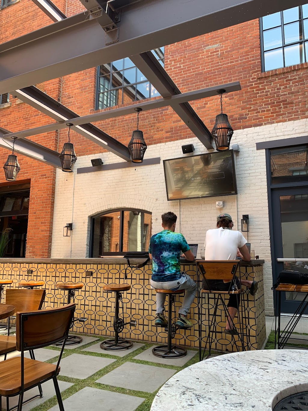 Green Goat Cafe Bar | restaurant | Green Goat Cafe Bar, 2125 Superior Ave, Cleveland, OH 44114, USA | 2162940100 OR +1 216-294-0100