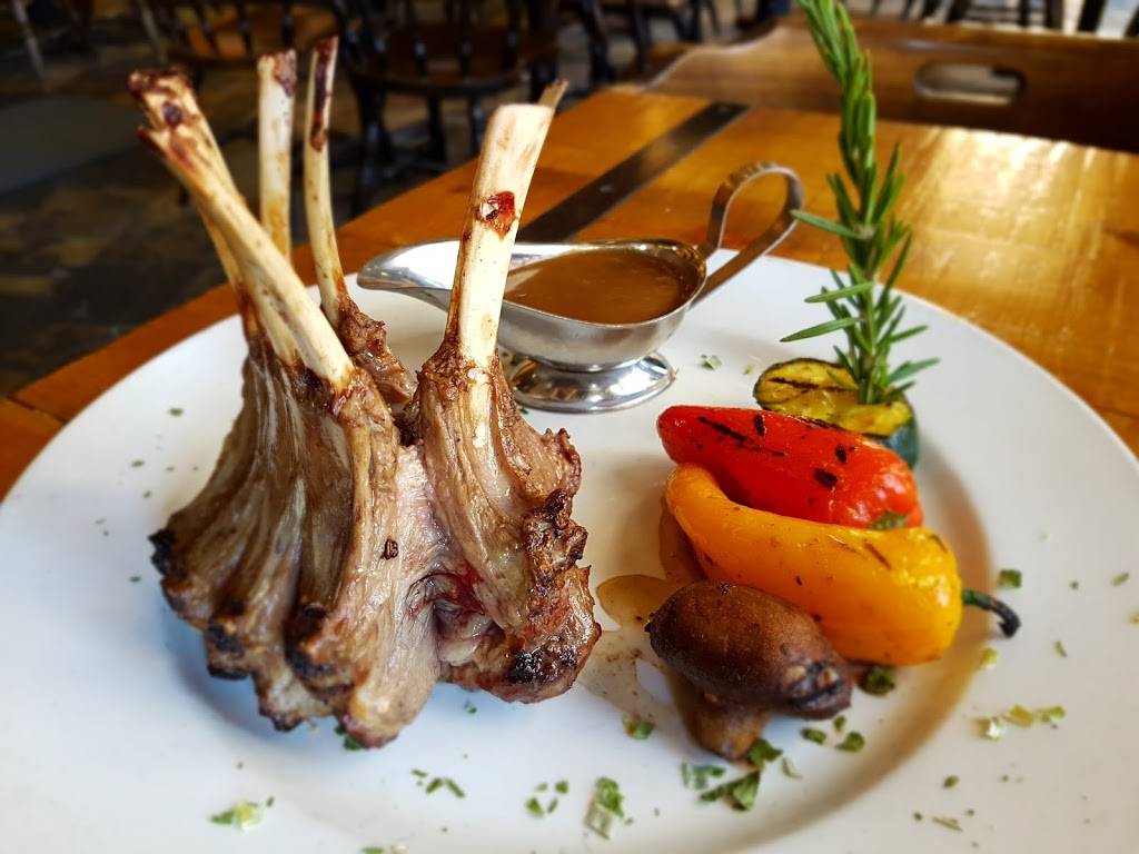 Bullseye - Saloon & Grillades | restaurant | Place Saint-Bernard, Mont-Tremblant, QC J8E 1B1, Canada | 8196812855 OR +1 819-681-2855