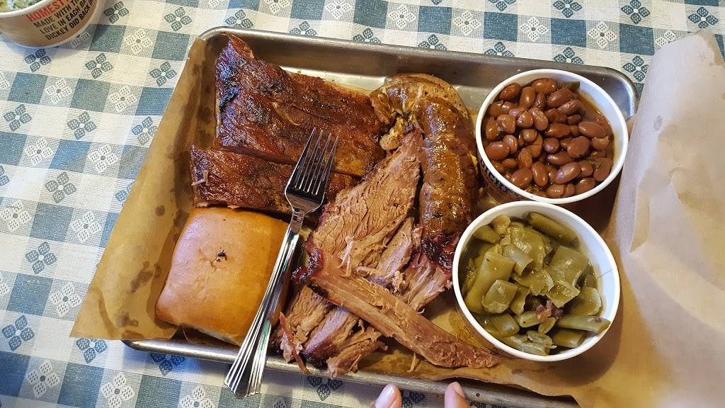 Dickeys Barbecue Pit | restaurant | 2500 Sand Creek Rd, Brentwood, CA 94513, USA | 9252408600 OR +1 925-240-8600