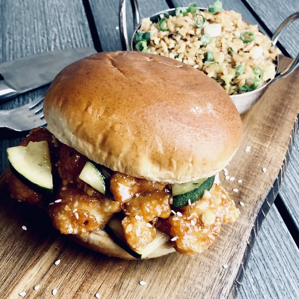 Butcher & the Wok | restaurant | 533 Oakbrook Center, Oak Brook, IL 60523, USA | 6303820656 OR +1 630-382-0656