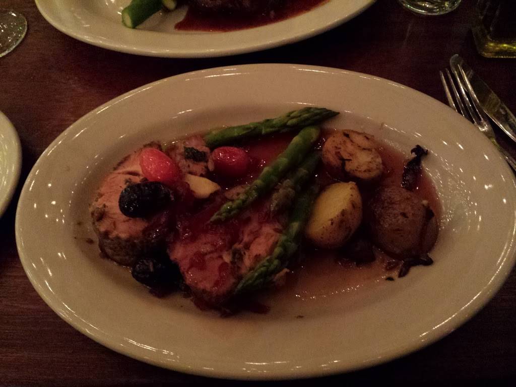 Tates Italian Kitchen | restaurant | 64 Brown St, North Kingstown, RI 02852, USA | 4012940000 OR +1 401-294-0000