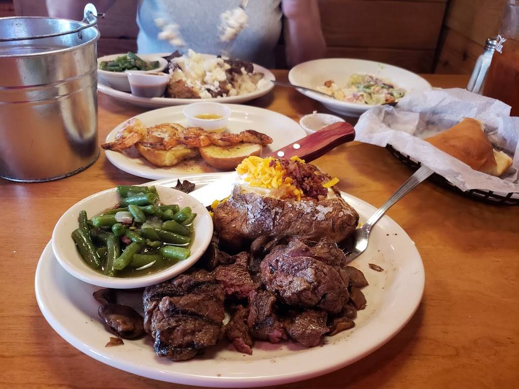 Texas Roadhouse | restaurant | 6095 Commerce Cir, Willoughby, OH 44094, USA | 4408330570 OR +1 440-833-0570