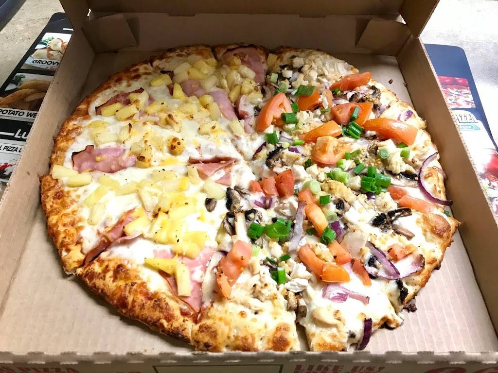 Straw Hat Pizza | restaurant | 1295 Horizon Dr A, Fairfield, CA 94533, USA | 7074218300 OR +1 707-421-8300