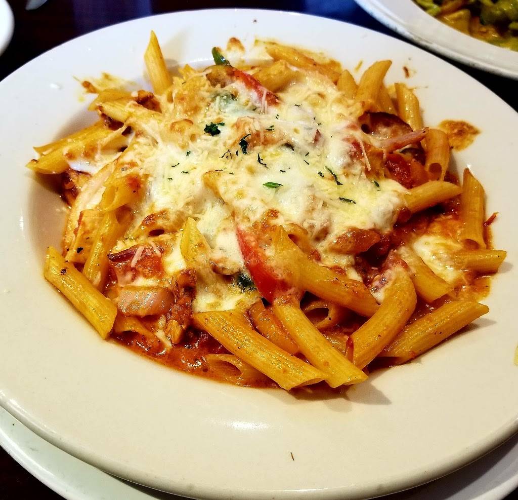 DLish Gourmet Pasta & Pizza | restaurant | 386 E H St, Chula Vista, CA 91910, USA | 6195851371 OR +1 619-585-1371