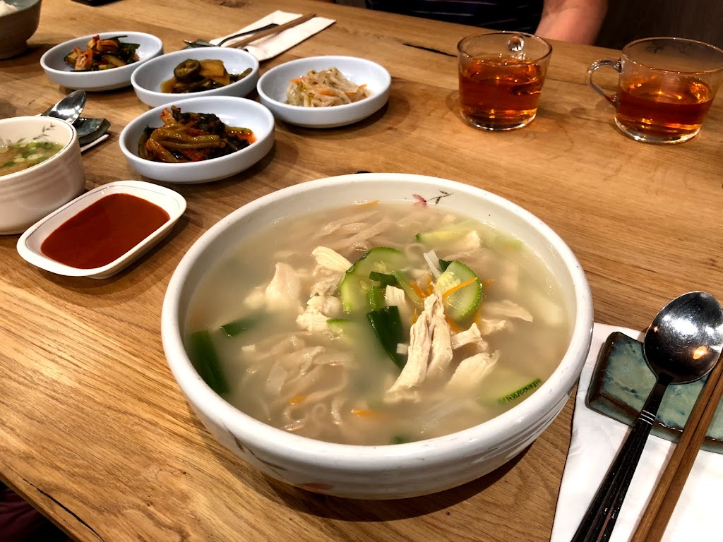 Daheen Wang Mandoo (다흰 왕만두) | restaurant | 152-24 Northern Blvd, Queens, NY 11354, USA | 7183212007 OR +1 718-321-2007