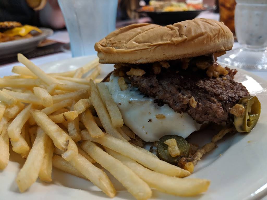 Steak n Shake | restaurant | 5901 University Dr, Huntsville, AL 35806, USA | 2564176751 OR +1 256-417-6751