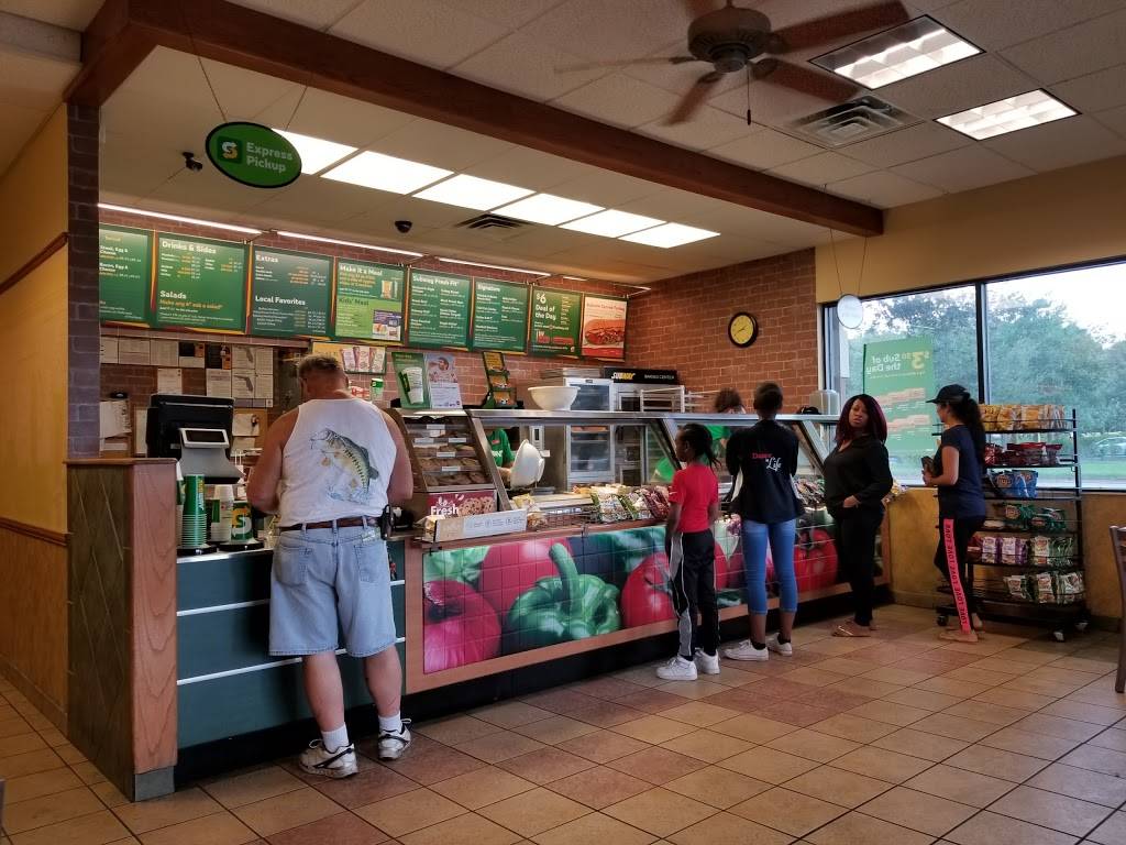 Subway | restaurant | 121 SW Cashmere Blvd, Port St. Lucie, FL 34986, USA | 7728712902 OR +1 772-871-2902