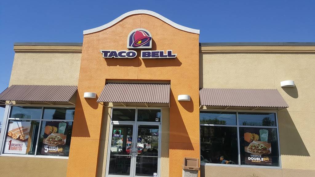 Taco Bell | meal takeaway | 8220 De Soto Ave, Canoga Park, CA 91304, USA | 8183419505 OR +1 818-341-9505