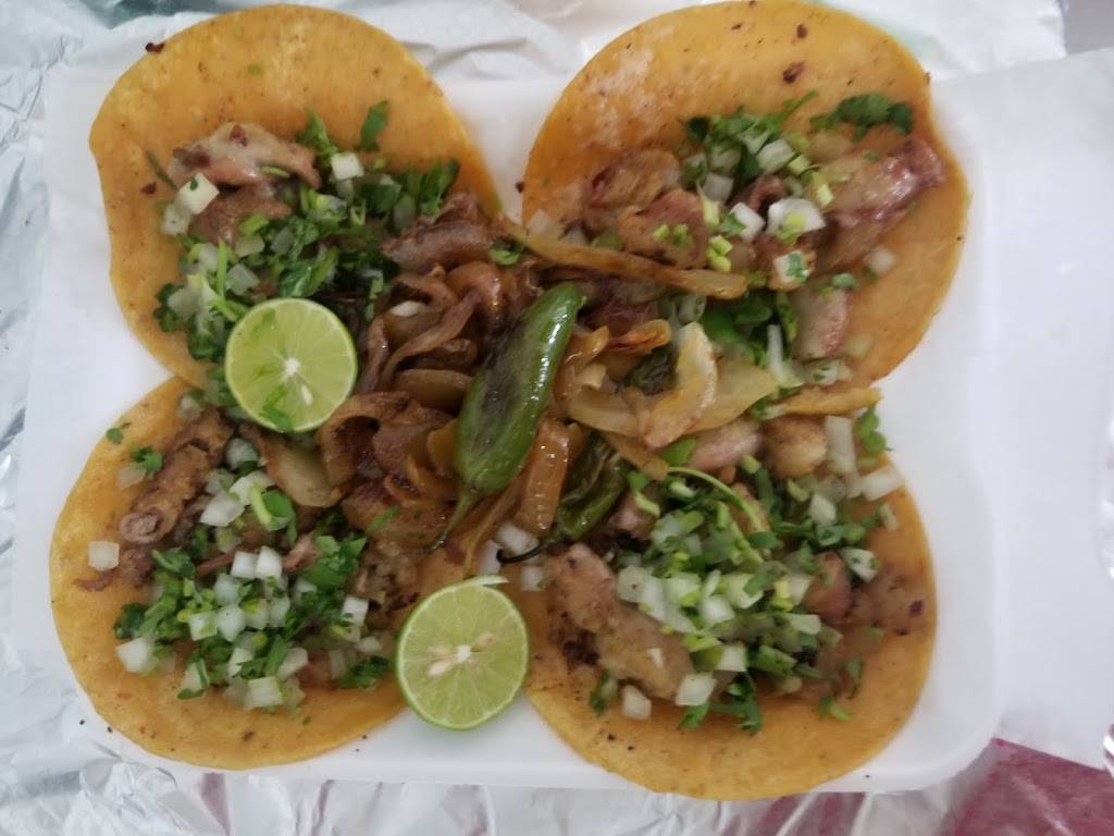 Tacos la Garnet | restaurant | 3030 US-82, Gainesville, TX 76240, USA | 2144444563 OR +1 214-444-4563