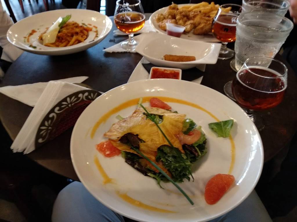 Triangle Grille | restaurant | 369 W Vine St, Lexington, KY 40507, USA | 8592813773 OR +1 859-281-3773