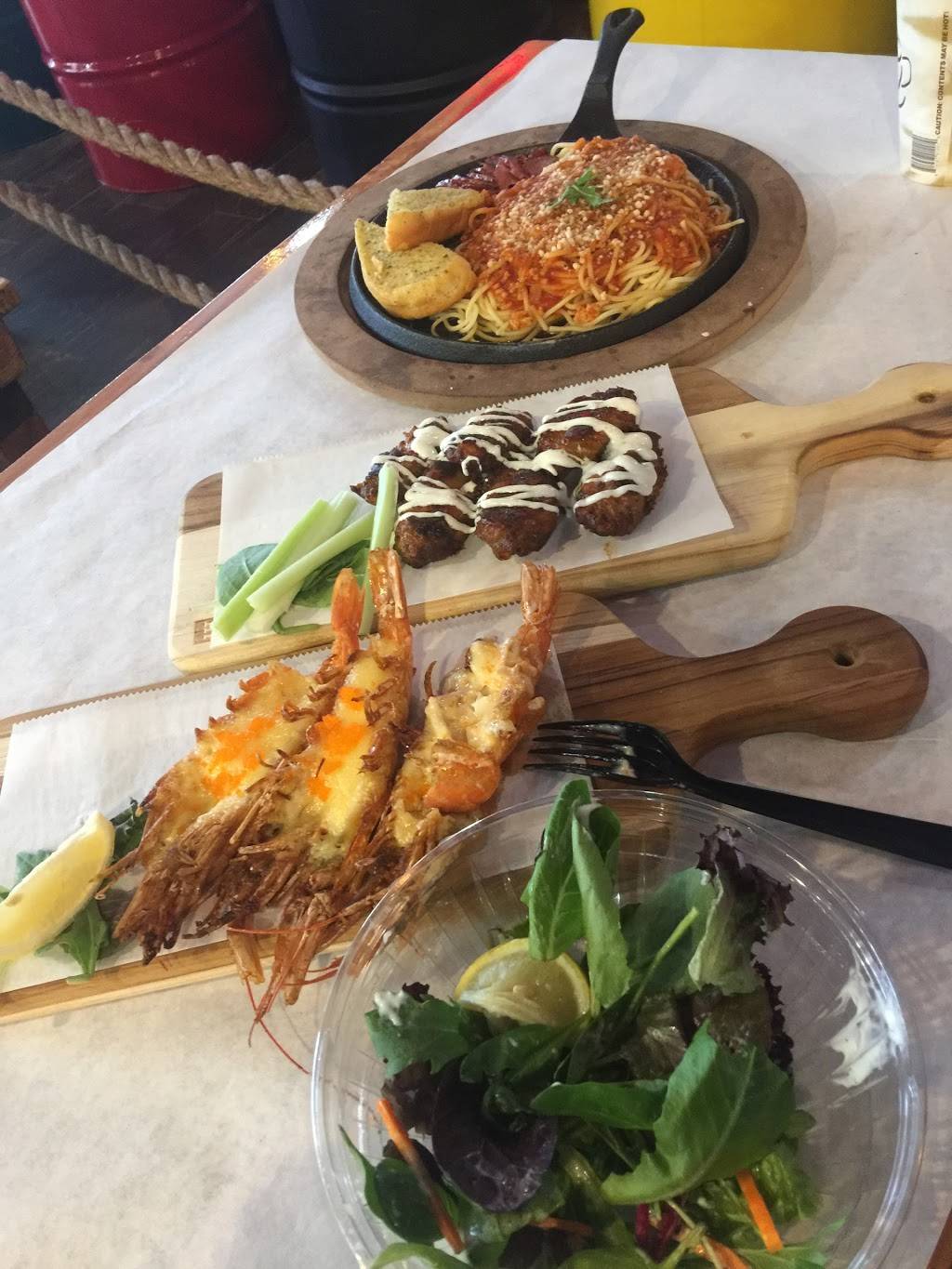 Mr Crab | restaurant | 34-64 Junction Blvd, Jackson Heights, NY 11372, USA | 7187953393 OR +1 718-795-3393