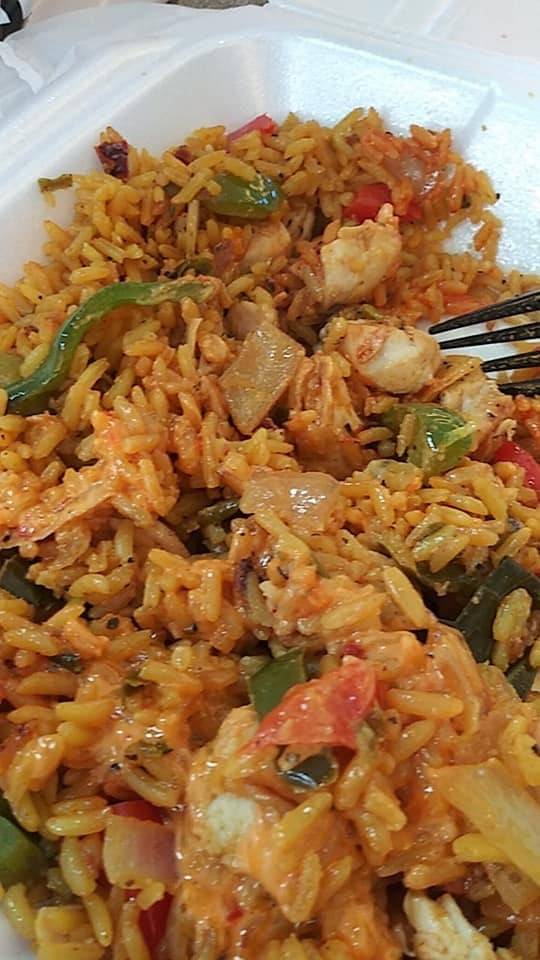 Daves Dinners Express | restaurant | 2000 Brittain Rd, Akron, OH 44310, USA | 2346786467 OR +1 234-678-6467